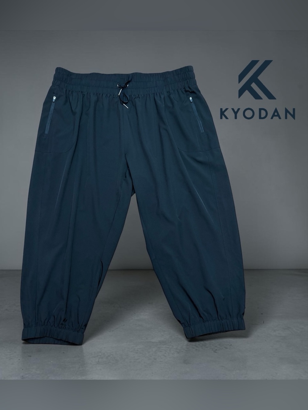 KYODAN, Plus Size 2X, Black, Capri Jogger Pants Stretch Zip Pockets